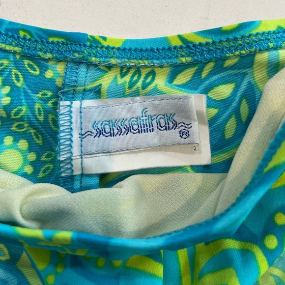 CLEARANCE Three- Piece Swim Bundle Size Small - Picture 8 of 8